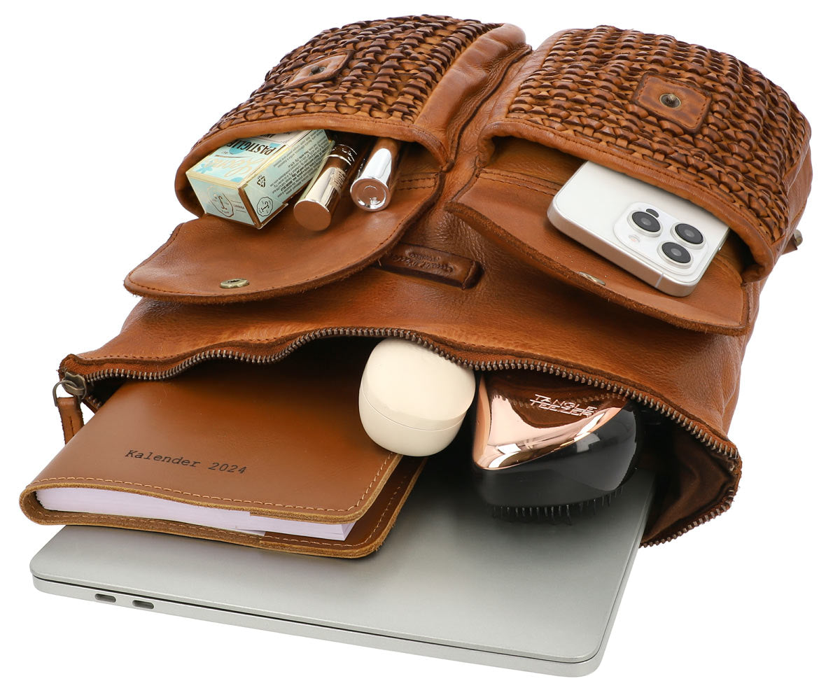 gusti-leder-aileen-rucksack-aus-gewaschenem-leder-vintage-outlet image 4