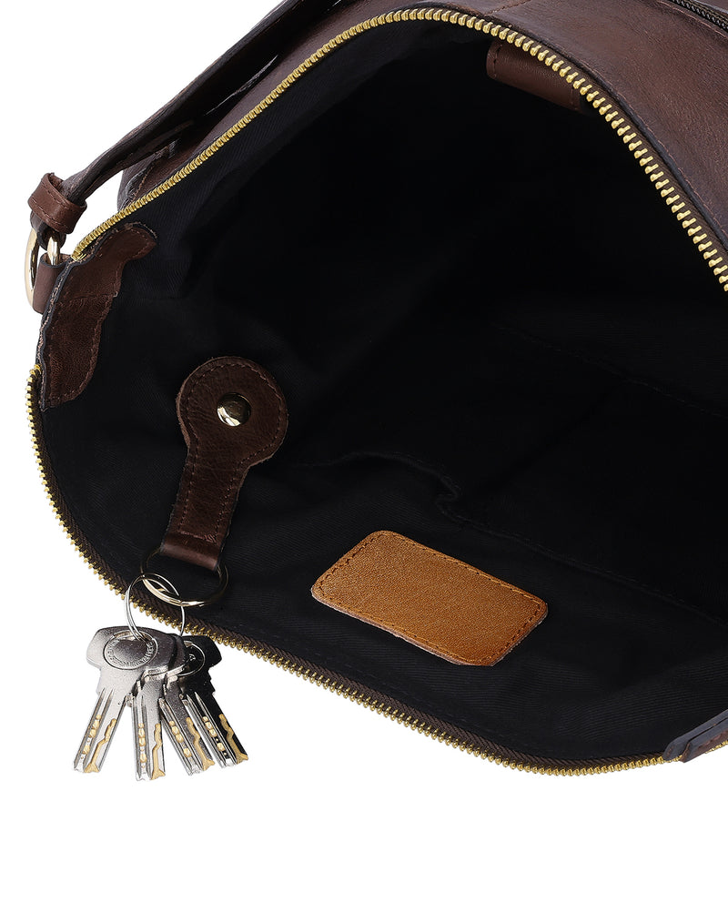 gusti-leder-hannah-shopper-schultertasche-mit-laptopfach image 3