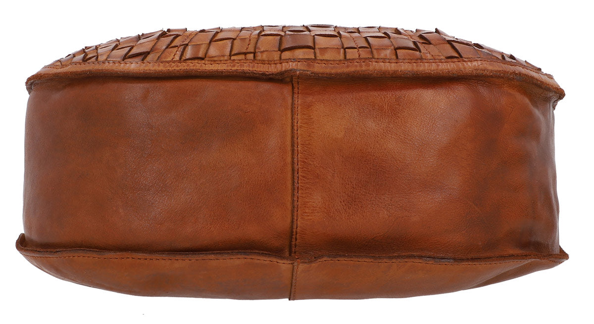 gusti-leder-outlet-umh-ngetasche-halbrund-braunes-vintage-leder image 8