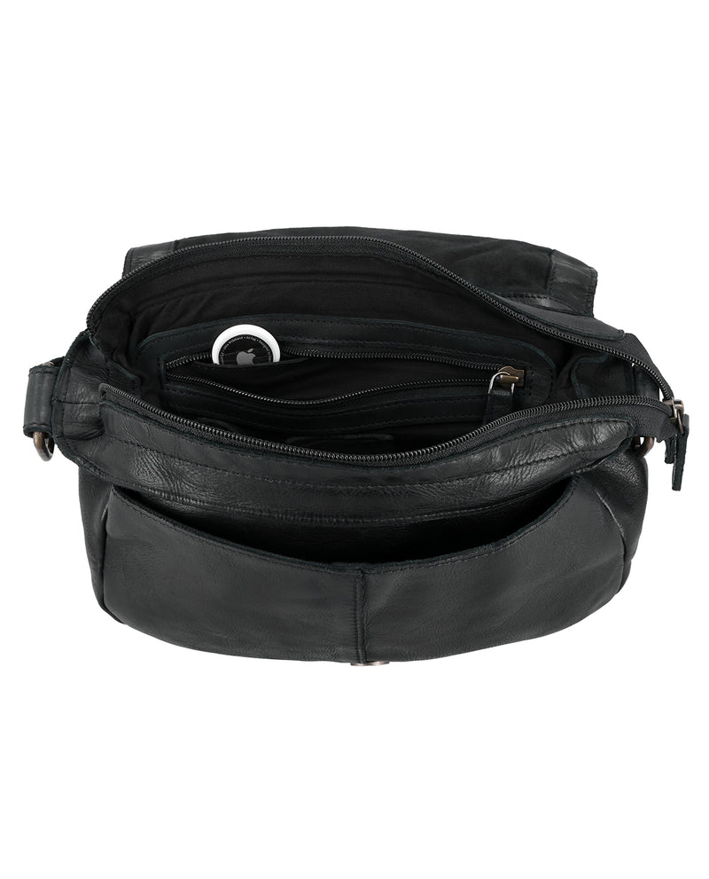 gusti-leder-aliya-handtasche-damen-schwarz-geflochten-mit-airtag-fach image 4