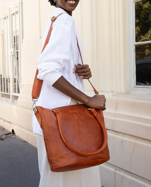 gusti-leder-therese-new-leder-handtasche-nature image 1