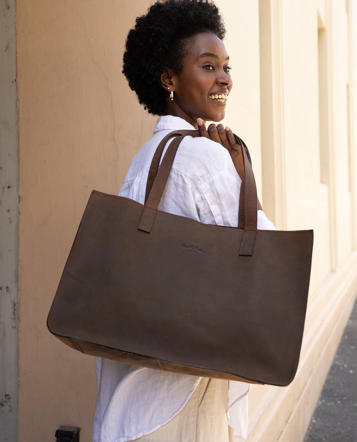 gusti-leder-agatha-shopper-handtasche-eckig image 1