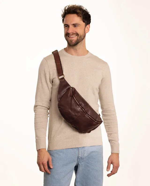 gusti-leder-akira-bauchtasche-aus-waschleder-fannypack-unikat image 1