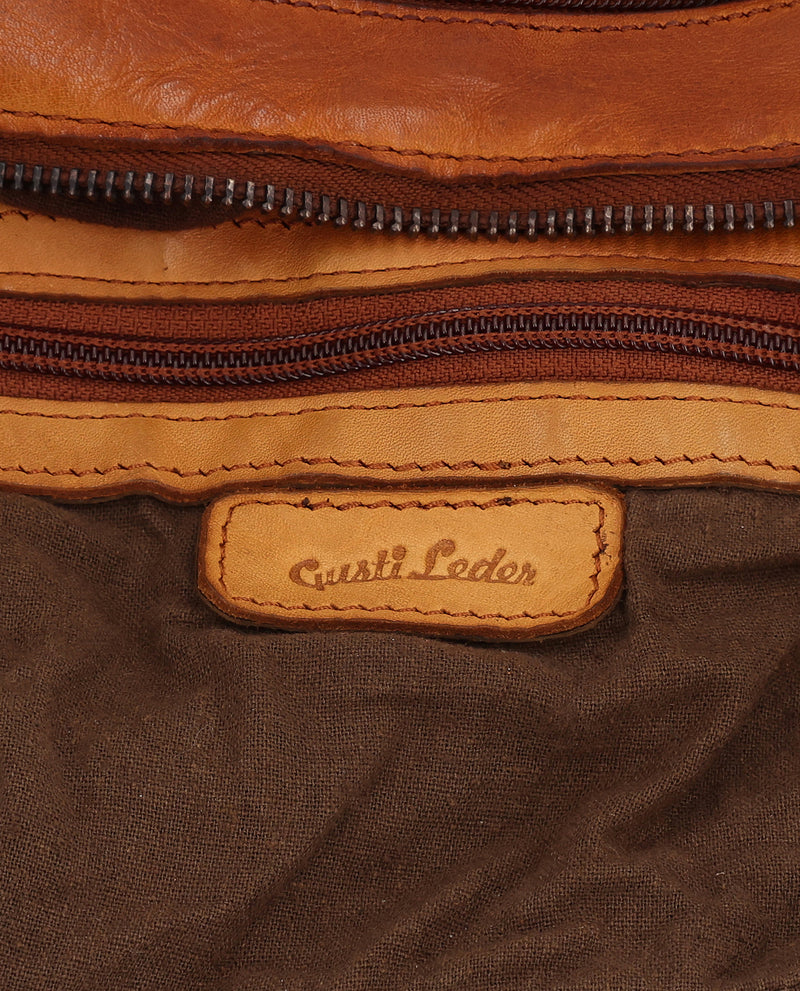 gusti-leder-bulan-handtasche-braun-geflochten-mit-schulterriemen image 2