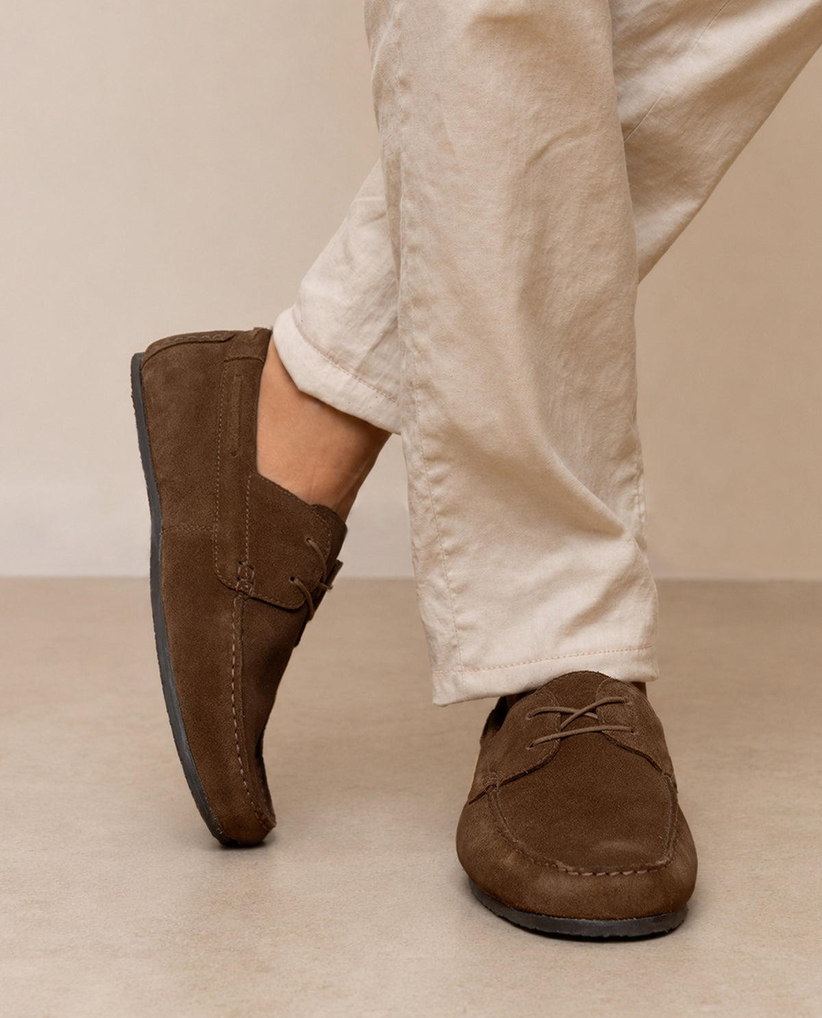 gusti-leder-elex-mokassin-herren-veloursleder-cognac image 2