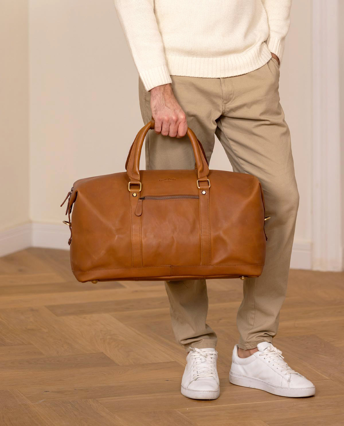 gusti-leder-ruben-reisetasche-weekender-aus-pflanzlich-gegerbtem-leder-outlet image 6