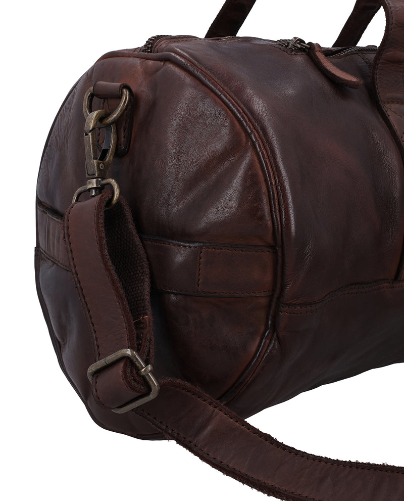 gusti-leder-oliver-reisetasche-waschleder-vintage image 8
