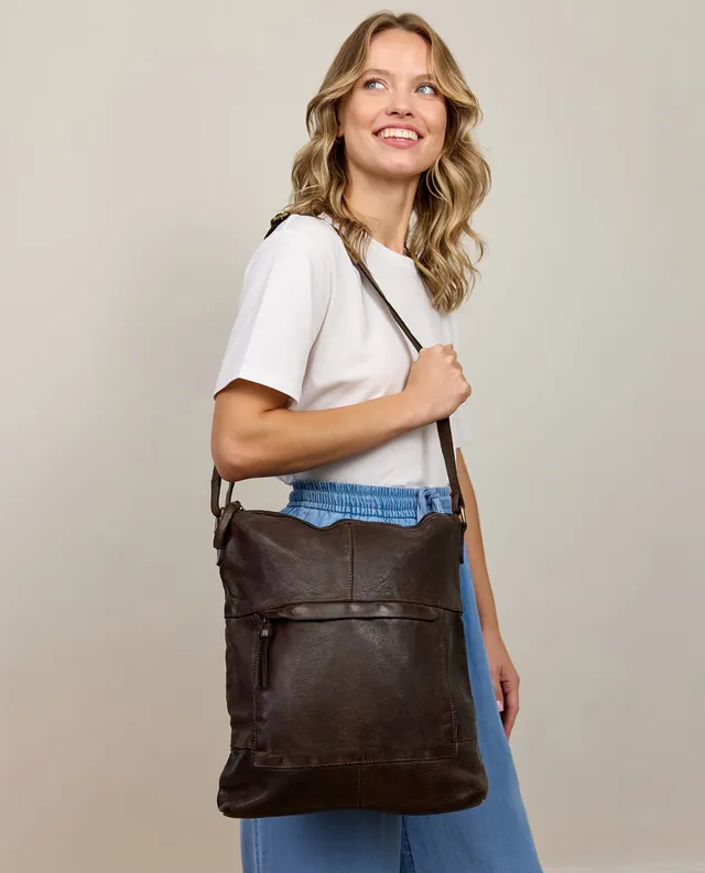 gusti-leder-maola-umh-ngetasche-aus-waschleder-gro-es-leder-shopper-unikat image 1