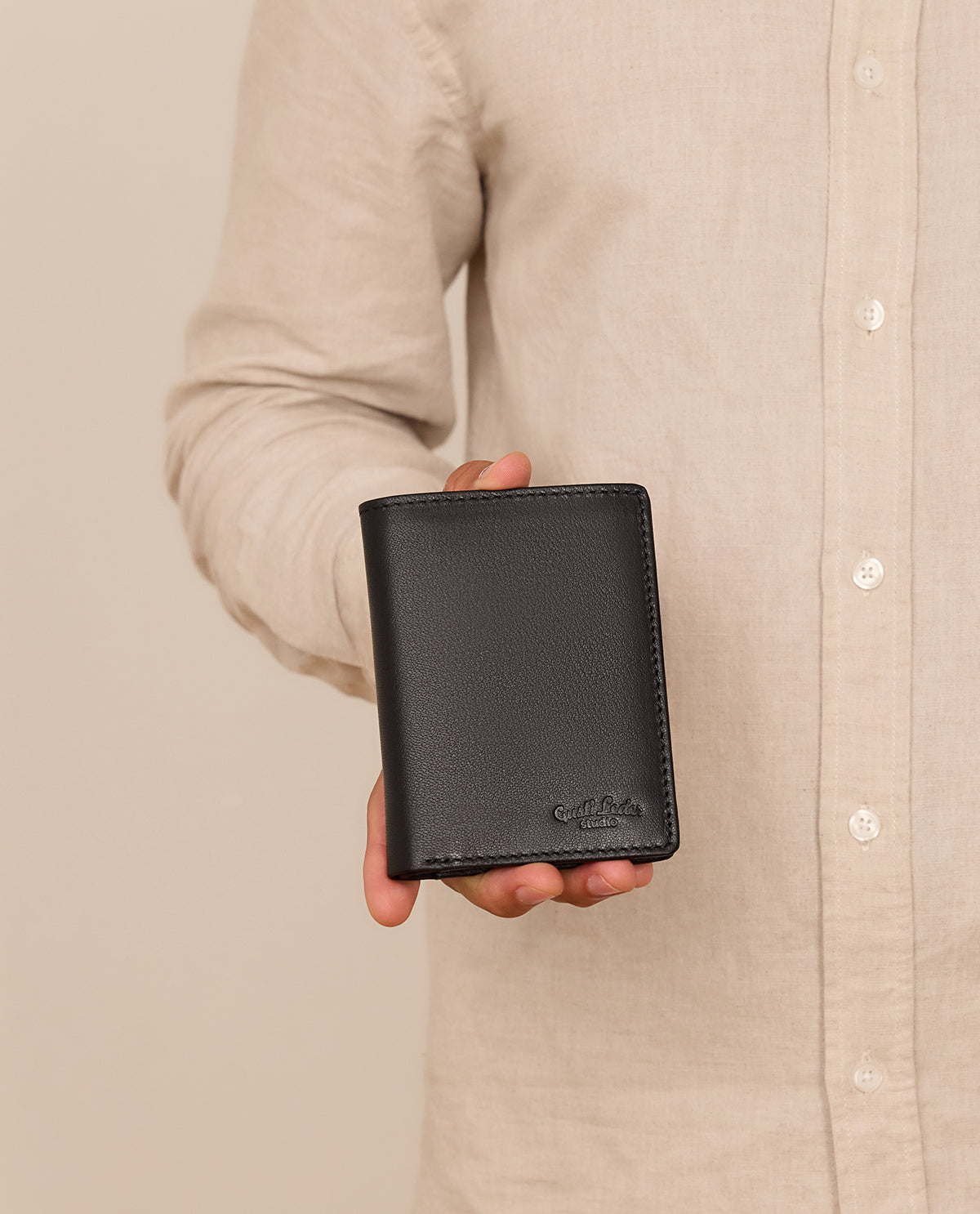 gusti-leder-macon-portemonnaie-hochformat-aus-leder-mit-rfid-schutz-outlet image 1