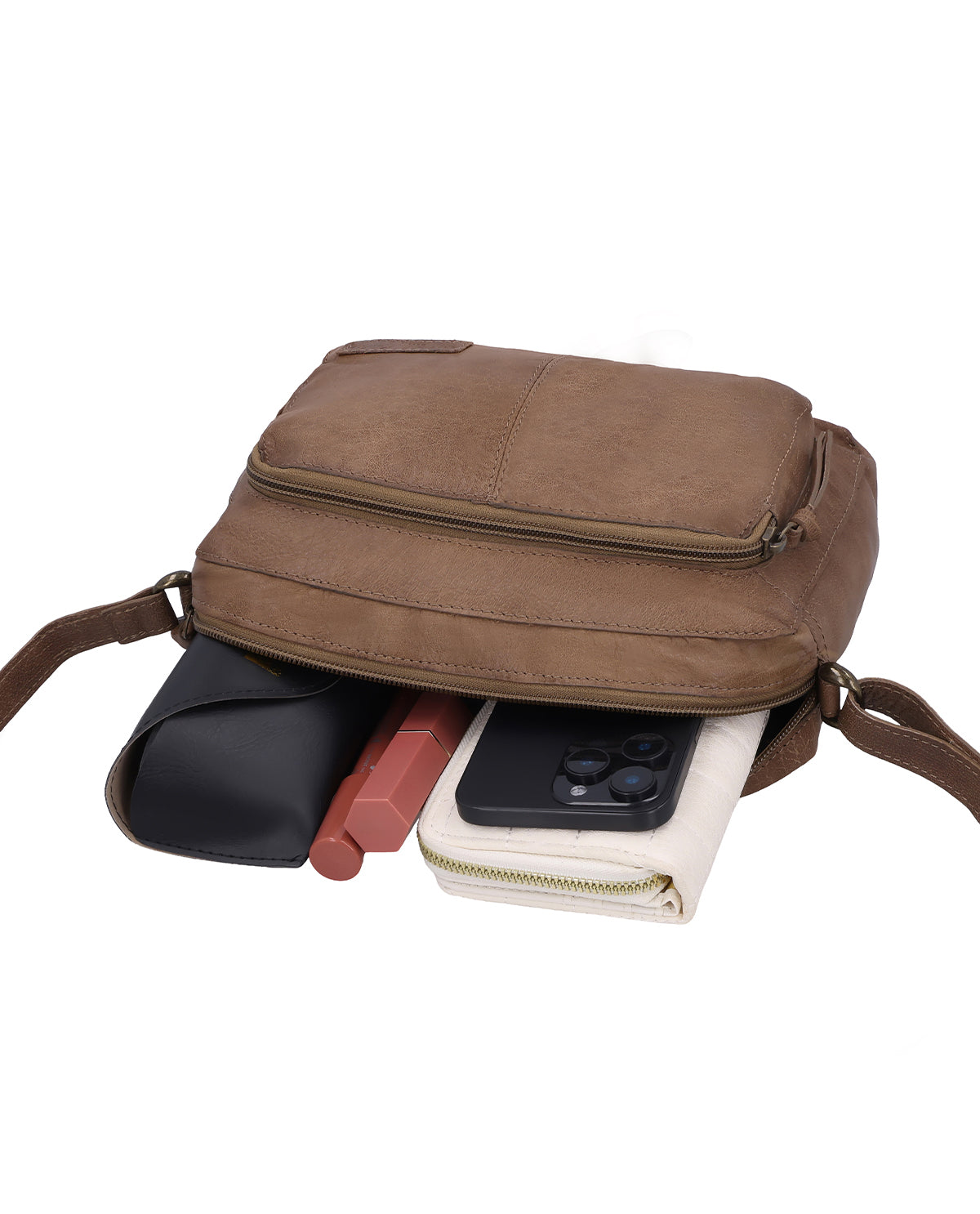 gusti-leder-amani-kleine-handtasche-leder image 2