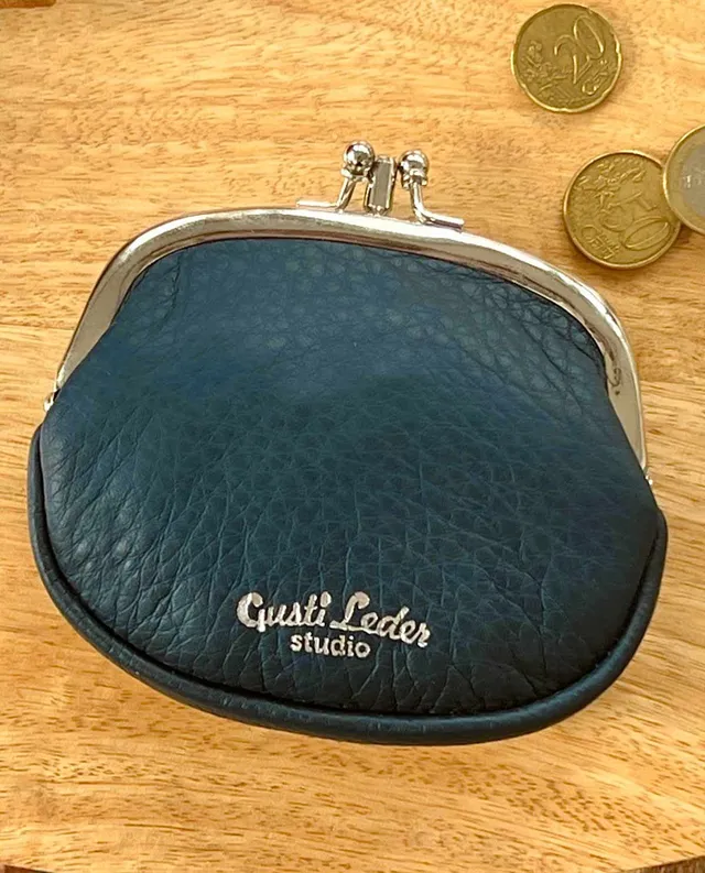 gusti-leder-boo-spangenportemonnaie-damen-leder-blau-mit-druckknopf image 1