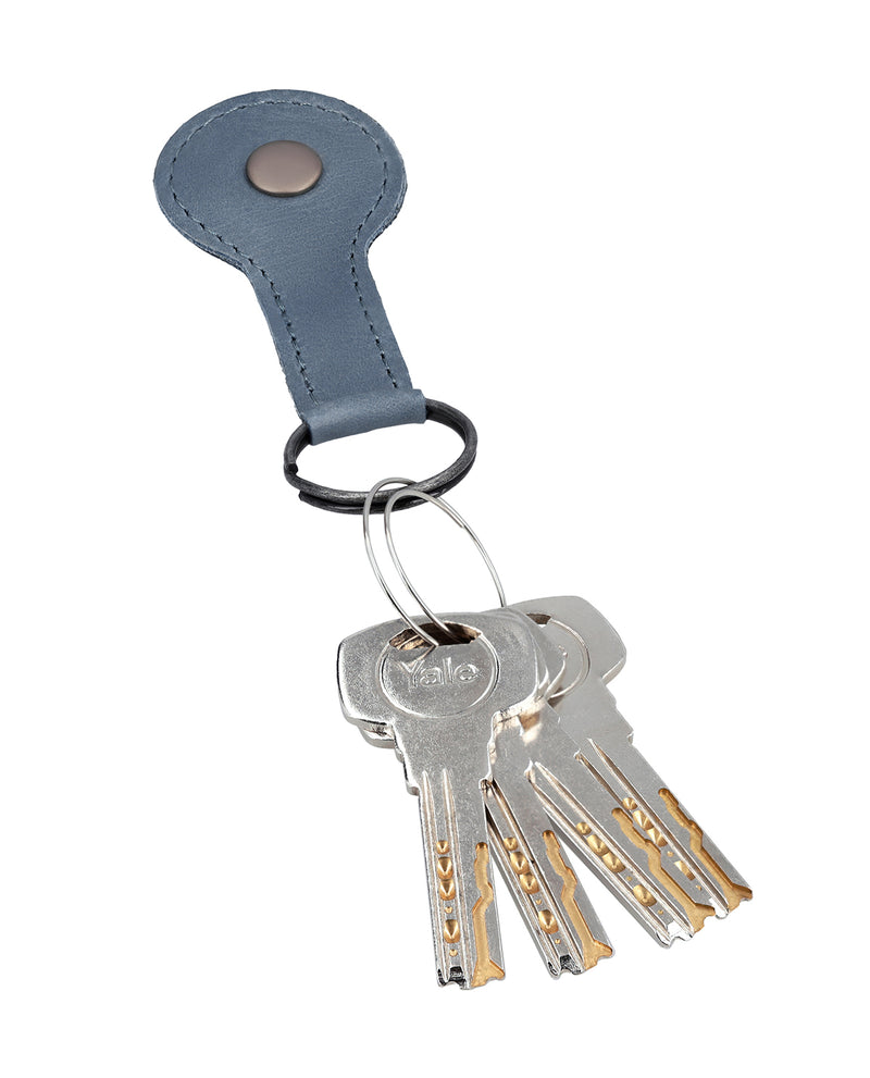 gusti-leder-hanni-mini-handtasche-blau-mit-airtag-fach image 2