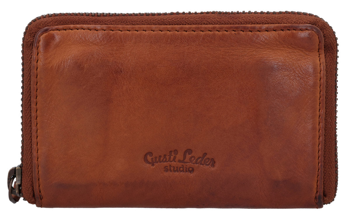 gusti-leder-aenna-geldb-rse-outlet-aus-gewaschenem-leder image 7