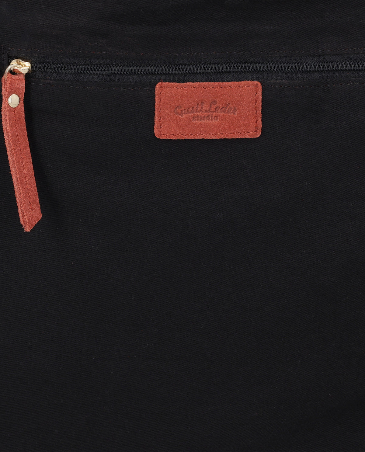 gusti-leder-tela-gro-e-handtasche-damen-leder-mit-airtag-fach image 8