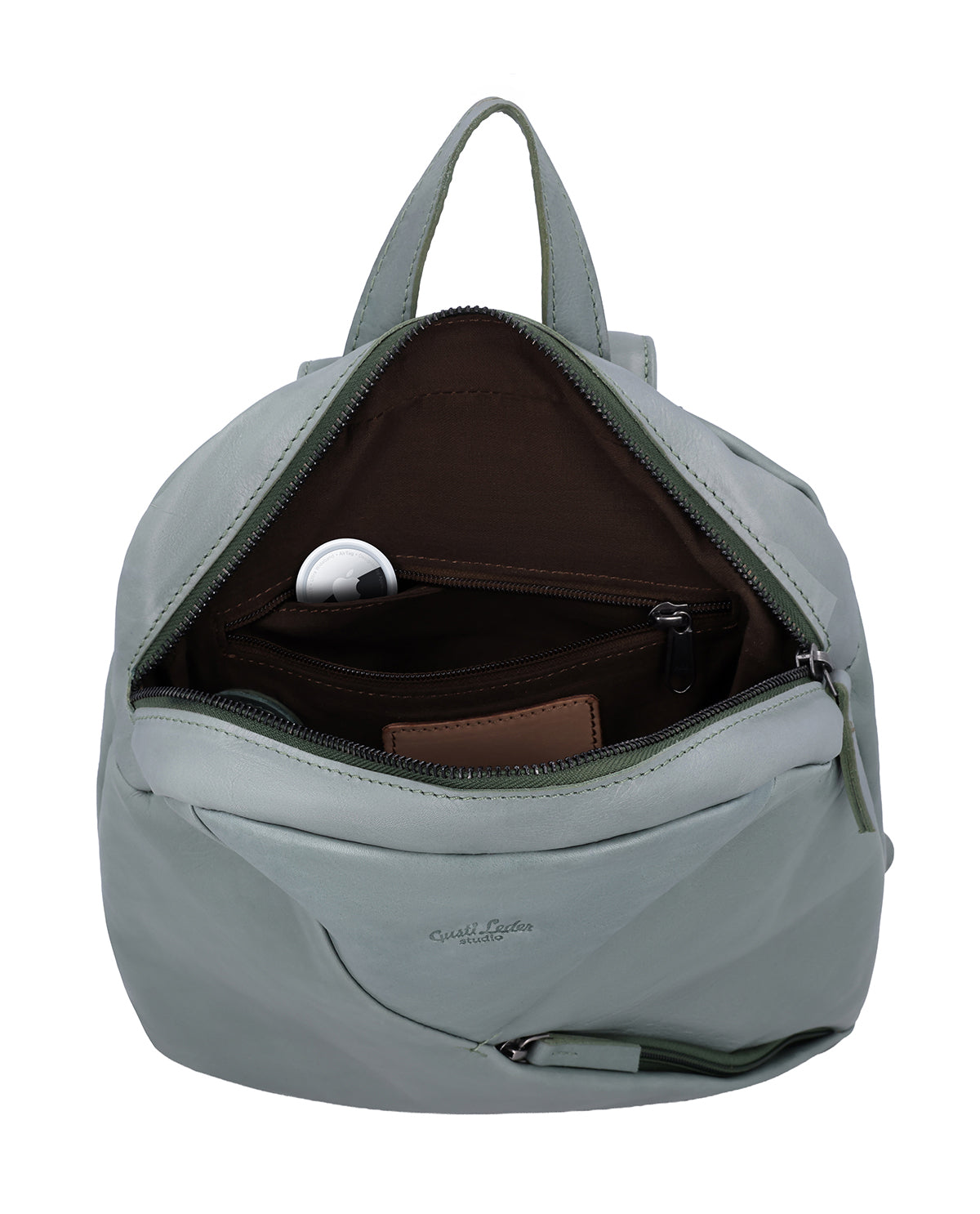 gusti-leder-sanna-rucksack-damen-leder-gr-n-mit-airtag-fach image 8
