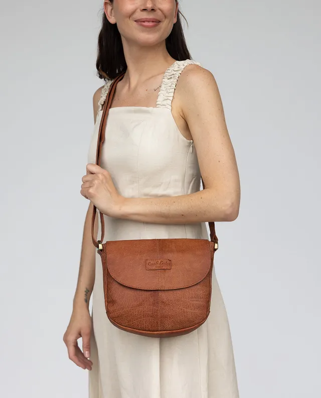 gusti-leder-benja-kleine-lederhandtasche-damen-mit-rei-verschluss image 1
