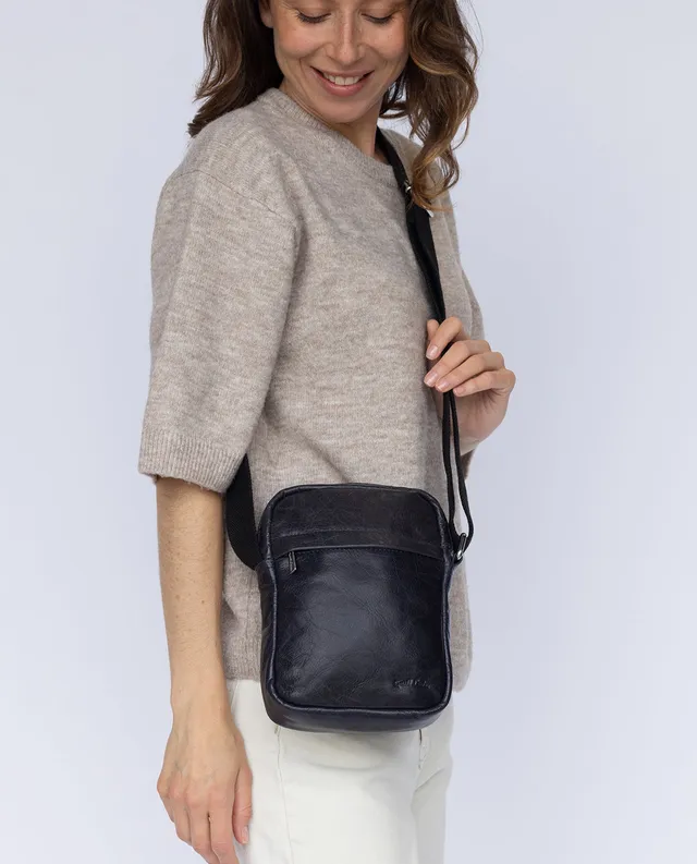 gusti-leder-karl-umh-ngetasche-schultertasche-schwarz image 1