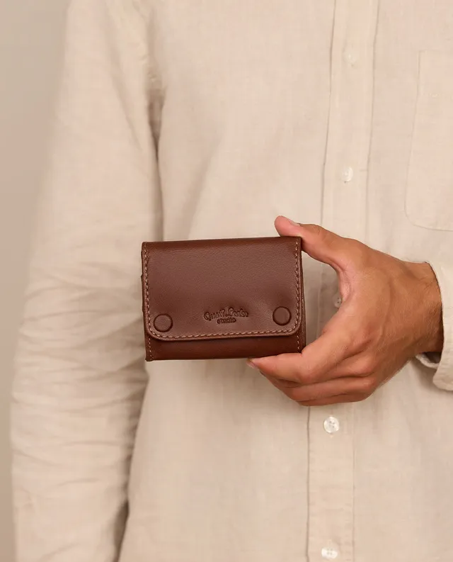 gusti-leder-lutz-tabaktasche-mit-rei-verschluss-aus-leder image 1