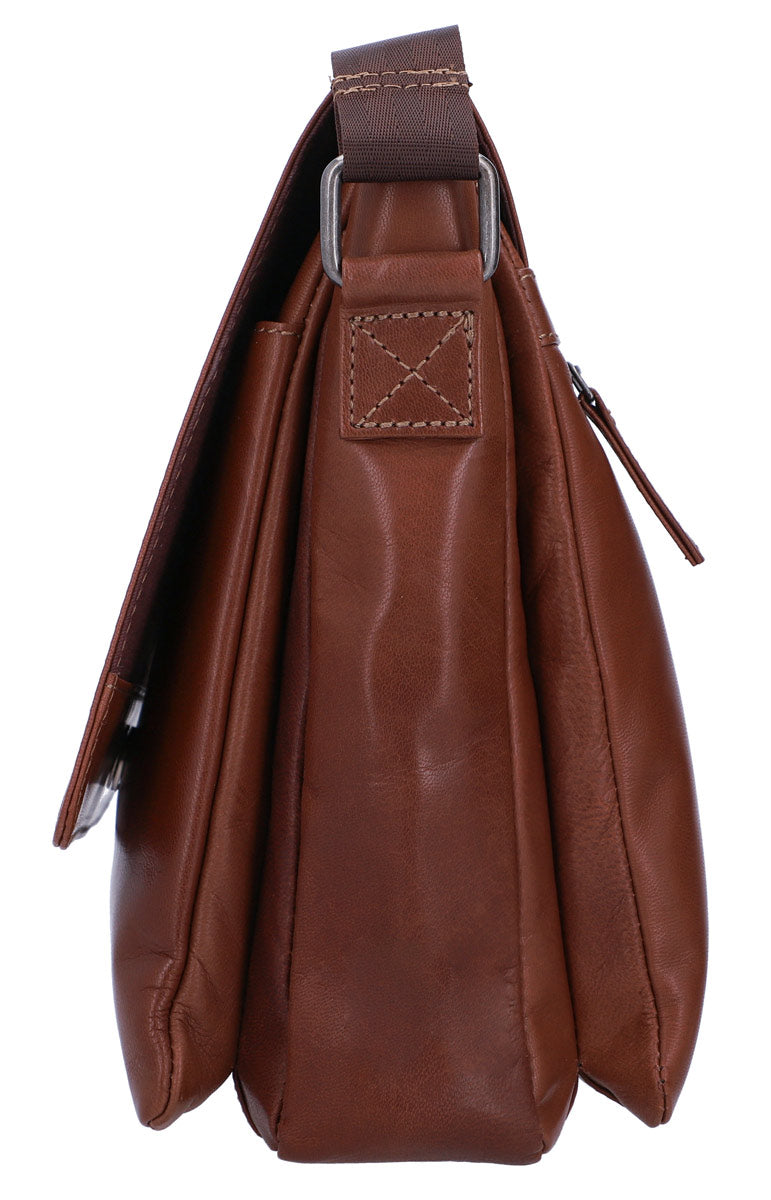 gusti-leder-colby-umh-ngetasche-messenger-bag-aus-ziegenleder image 6
