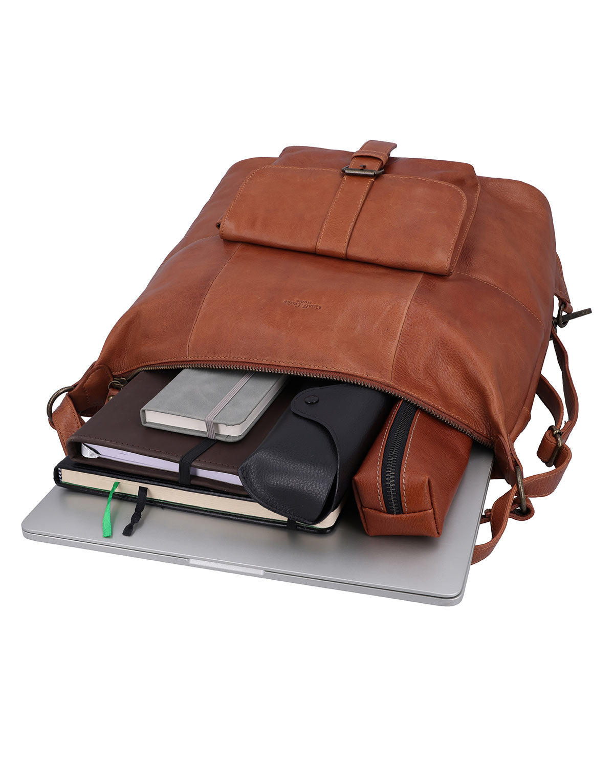 gusti-leder-armand-2-in-1-umh-ngetasche-und-rucksack-aus-leder-damen image 3