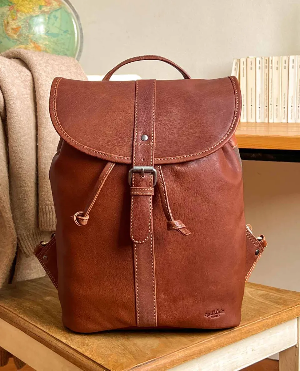 gusti-leder-bennett-city-rucksack-leder-kompakt-3 image 1