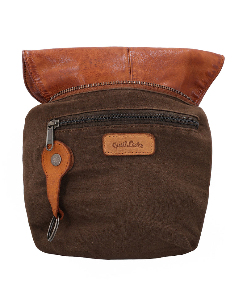 gusti-leder-stefanie-alltagstasche-leder-mit-schl-sselanh-nger image 4