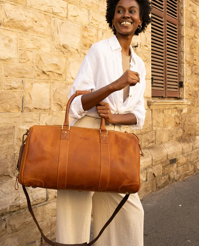 gusti-leder-davide-reisetasche-aus-braunem-leder image 1