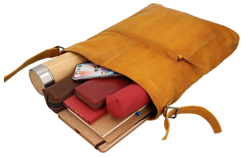 gusti-leder-maola-umh-ngetasche-aus-leder image 3