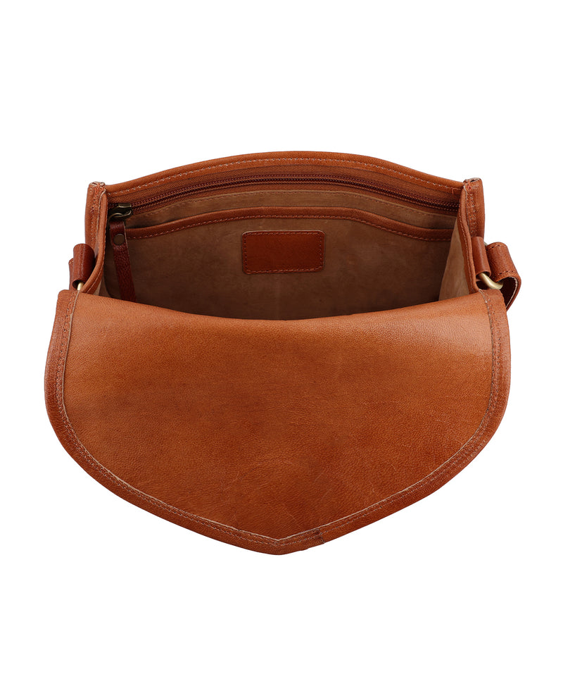 gusti-leder-evelyn-new-damenhandtasche-aus-leder-mit-airtag-fach image 7