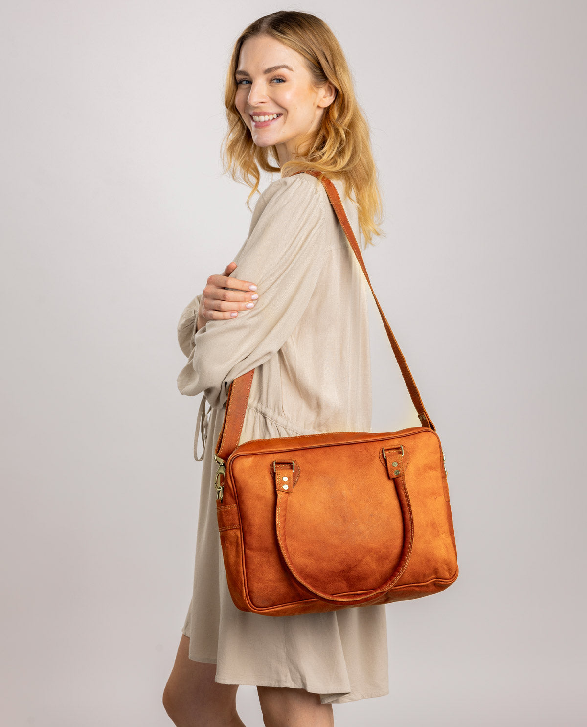 gusti-leder-emily-2-in-1-outlet-handtasche-shopper-ziegenleder image 1