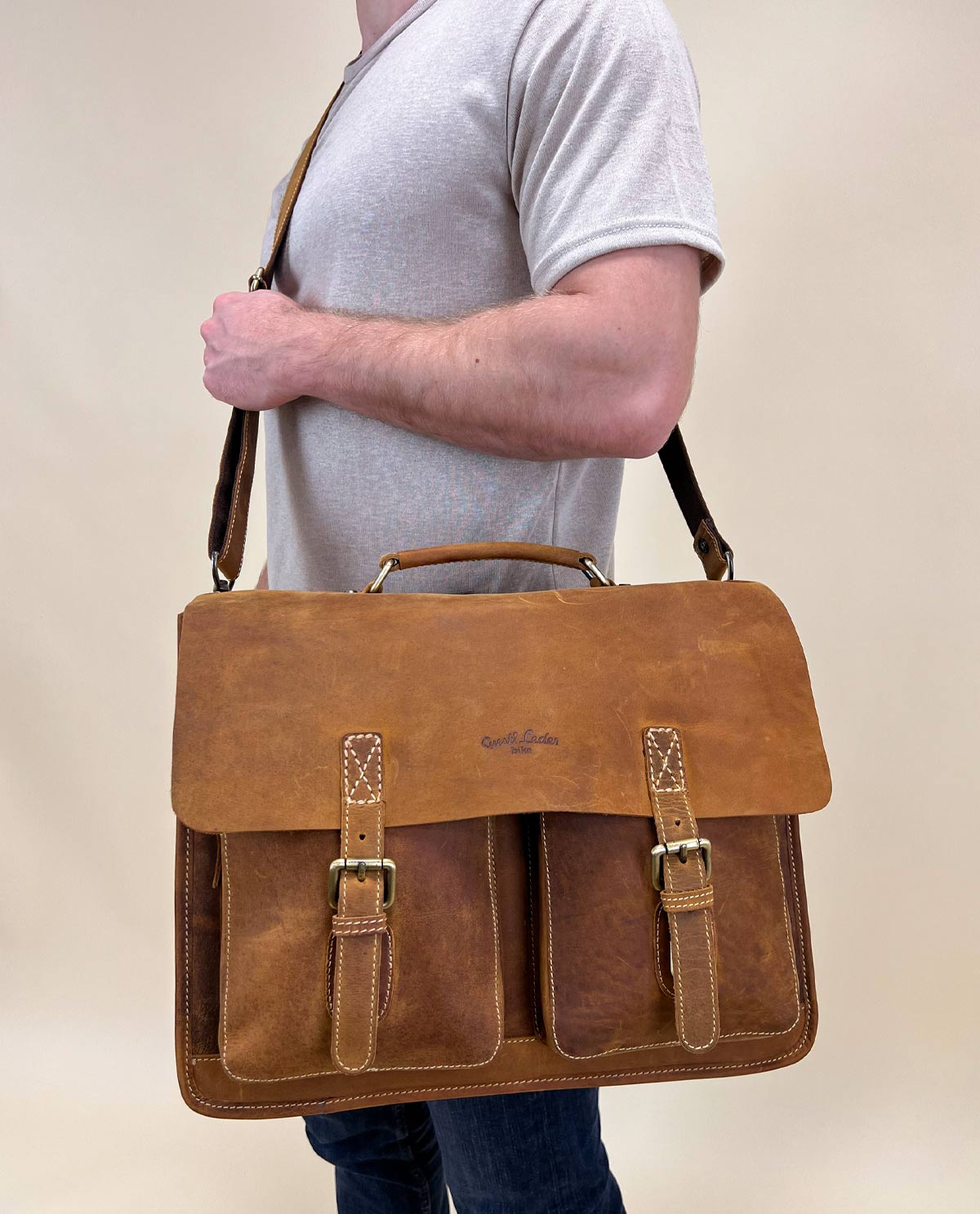 gusti-leder-tony-m-2-in-1-leder-fahrradtasche-und-umh-ngetasche image 1