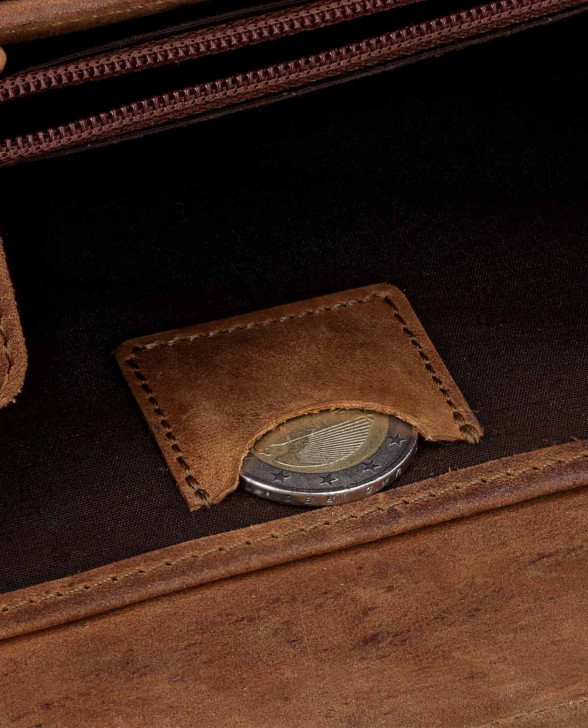 gusti-leder-bryanna-geldb-rse-portemonnaie-aus-leder-in-braun-mit-druckknopf image 6