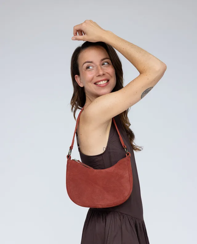 gusti-leder-dunja-handtasche-damen-rindsleder-braun image 1