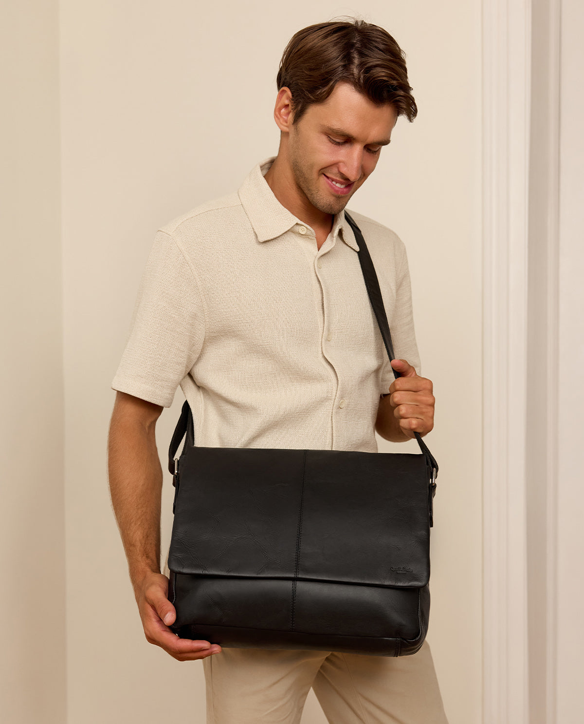 gusti-leder-reign-umh-ngetasche-aktentasche-herren-schwarz-rindsleder image 1