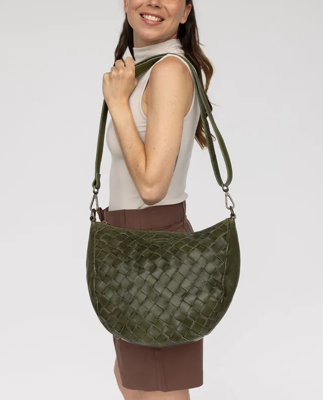 gusti-leder-clover-handtasche-damen-gr-n-aus-geflochtenem-rindsleder-vintage image 1