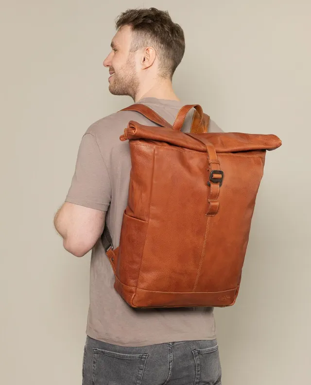 gusti-leder-bendik-rolltop-rucksack-aus-leder-honigbraun-daypack image 1