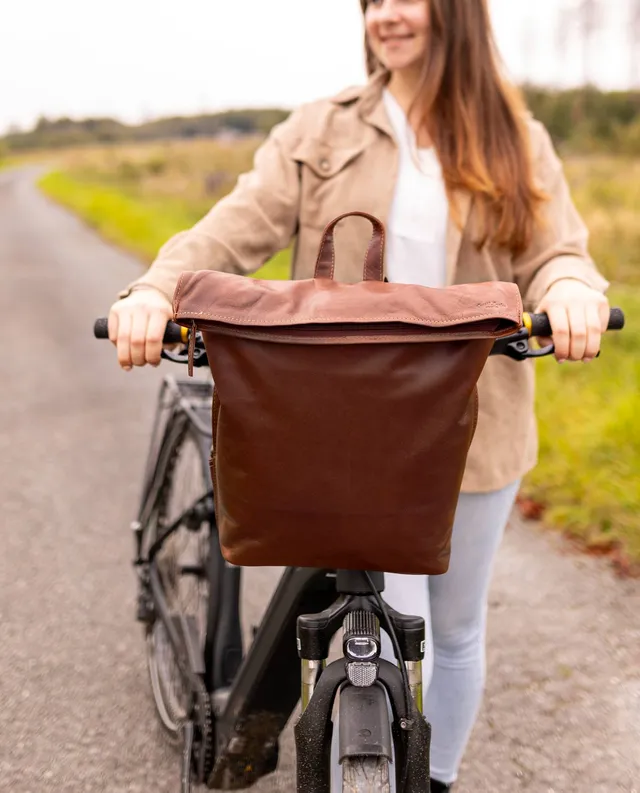 gusti-leder-moreno-a-fahrradrucksack-lenkertasche-outlet image 1