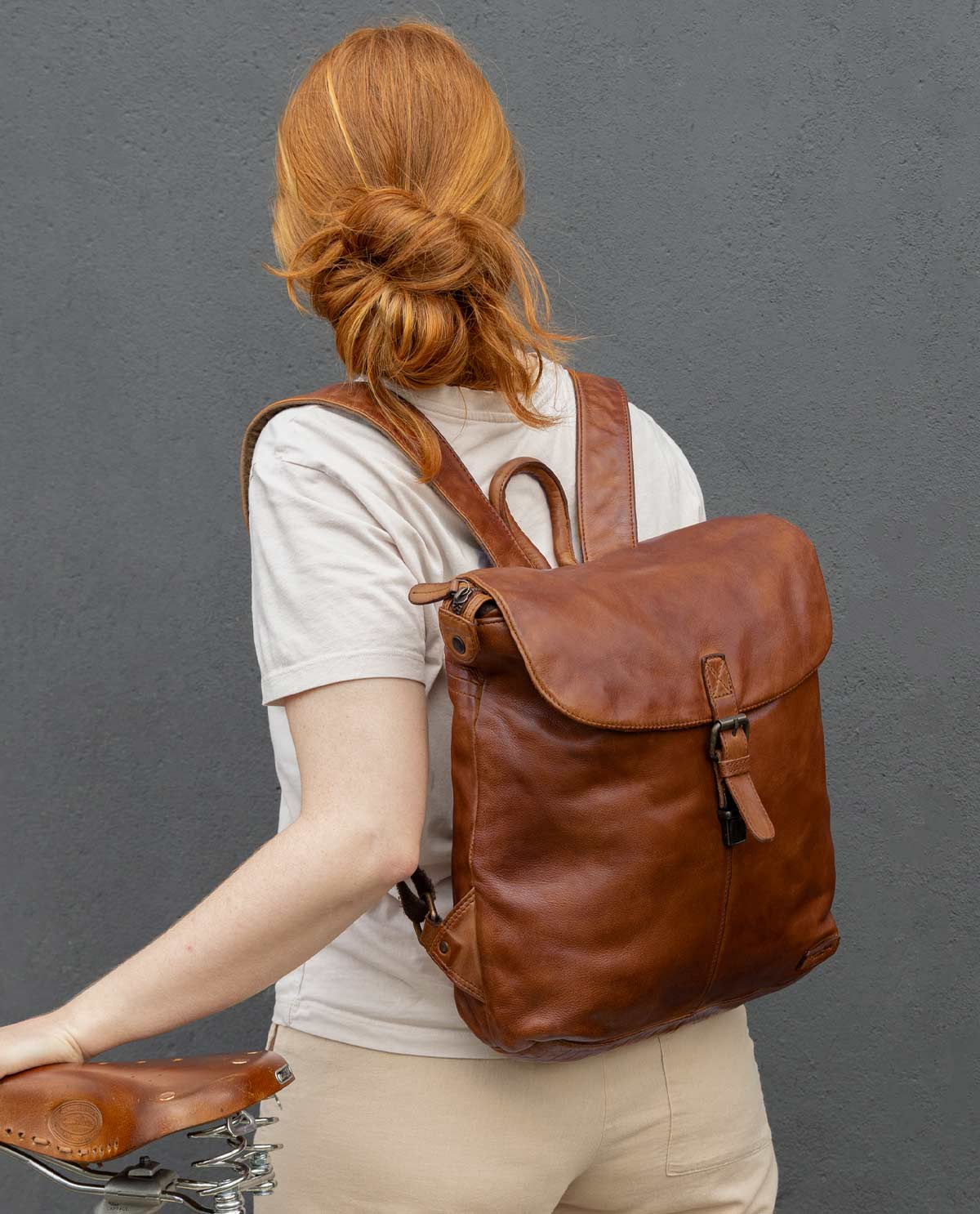 gusti-leder-kieran-rucksack-mit-laptopfach image 1