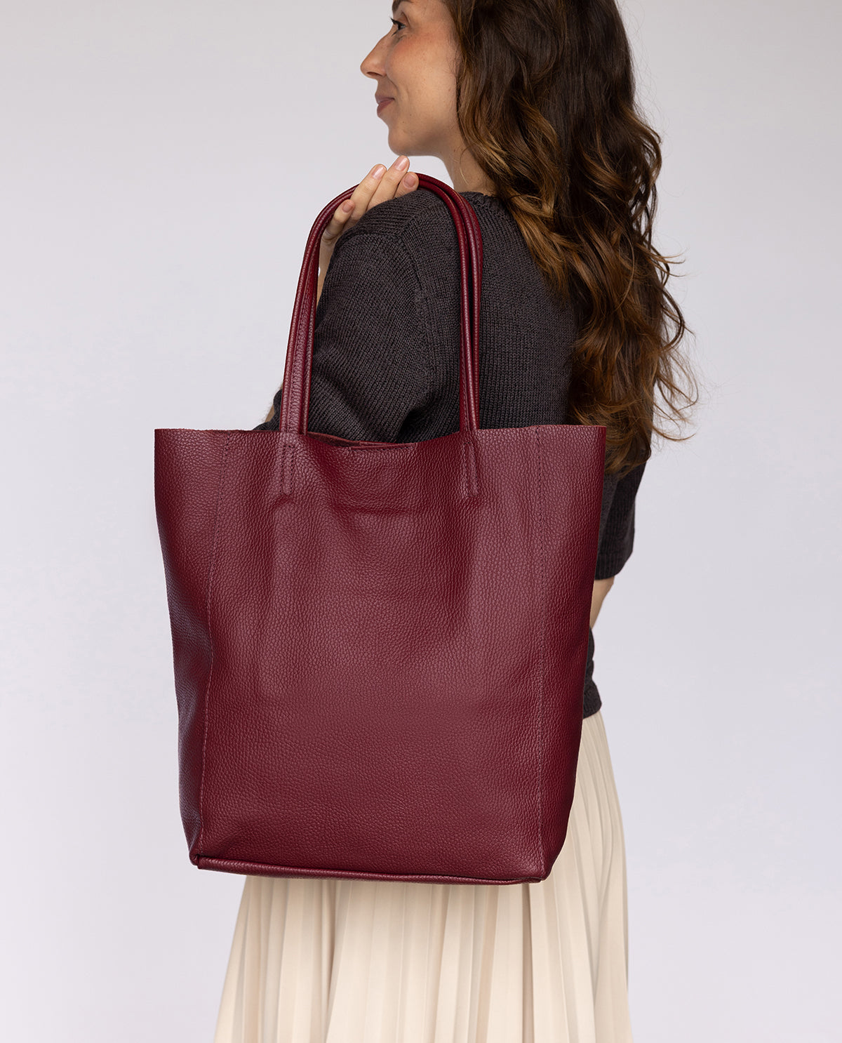 gusti-leder-vilma-lederhandtasche-damen-rot image 5