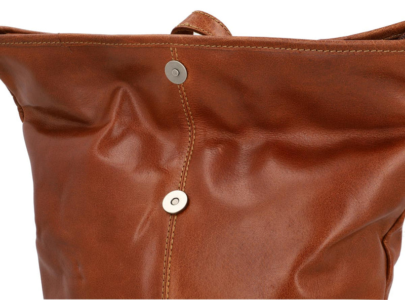 gusti-leder-gitta-rolltop-rucksack-8-10-liter-vintage-leder image 2