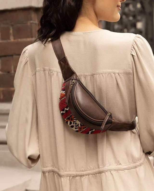 gusti-leder-raphaela-g-rteltasche-aus-leder image 1