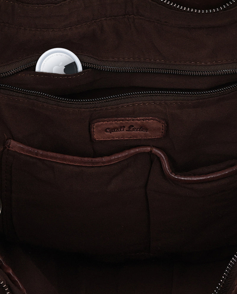 gusti-leder-dione-umh-ngetasche-aus-waschleder-braun image 2