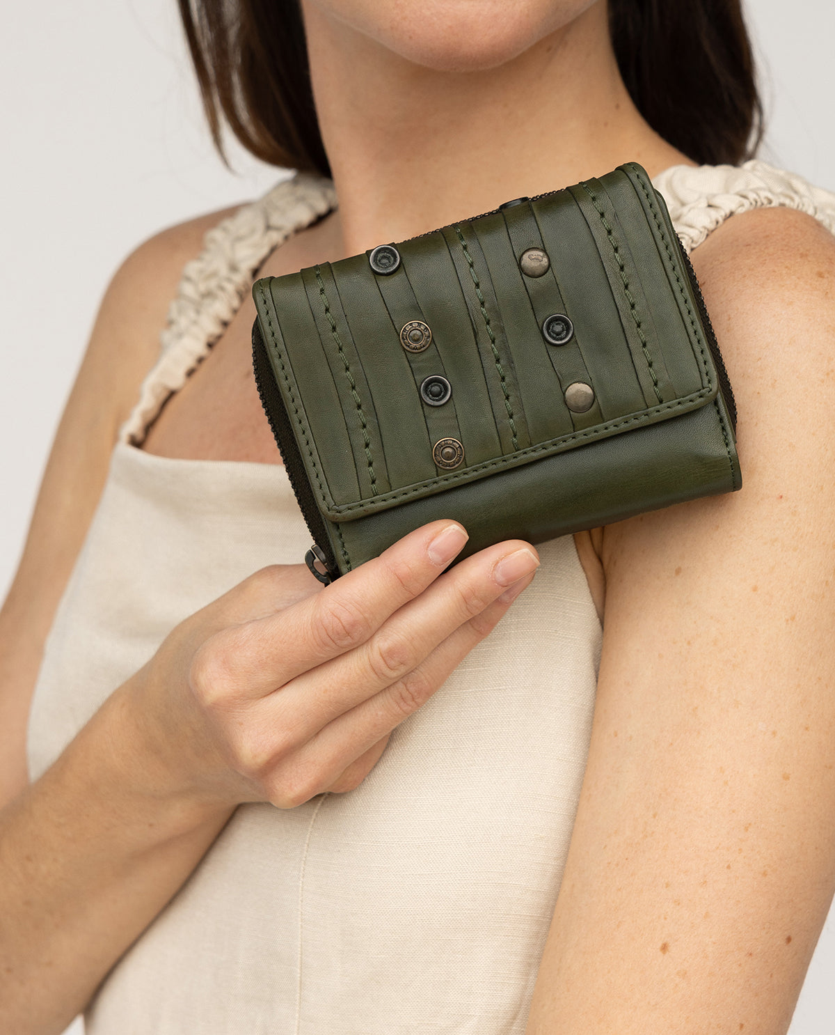 gusti-leder-lovise-damen-geldb-rse-gr-n-mit-rfid-schutz image 5