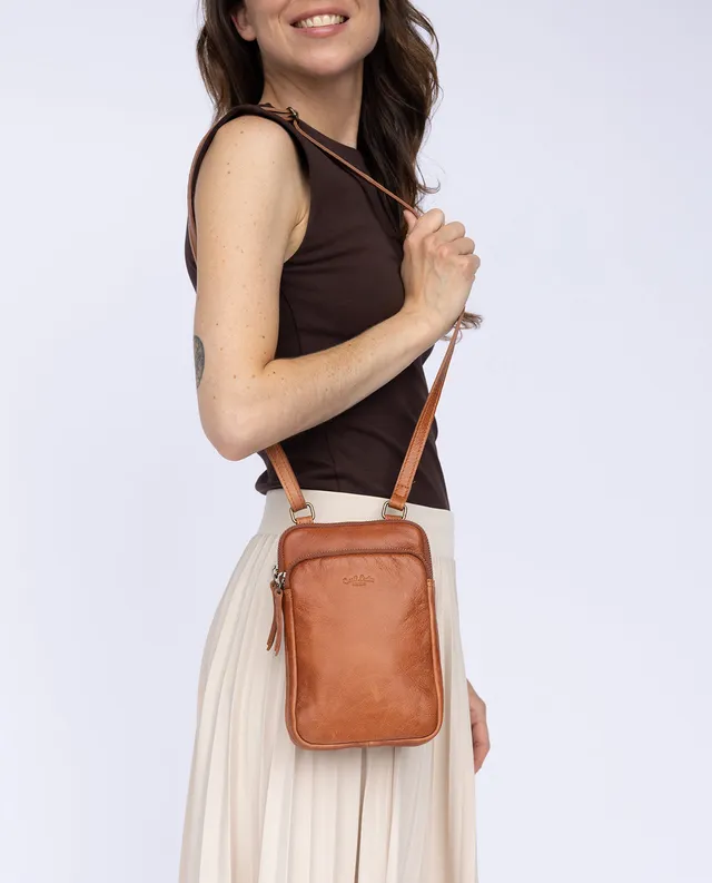 gusti-leder-belina-umh-ngetasche-aus-echtleder-braun image 1