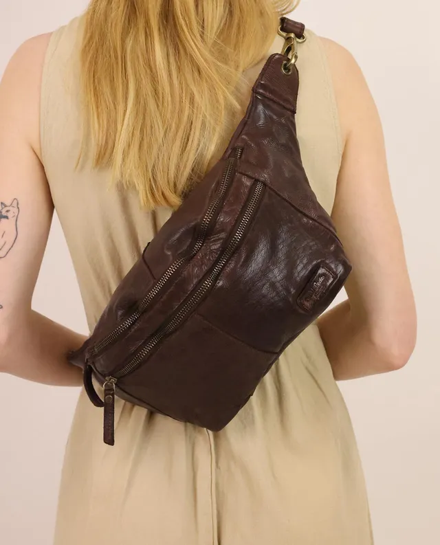 gusti-leder-freya-xxl-bauchtasche-aus-waschleder-g-rteltasche-unikat image 1