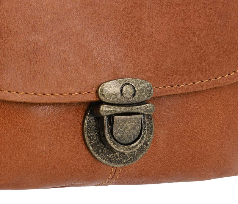 gusti-leder-rona-mini-handtasche-umh-ngetasche-braun-vintage image 2