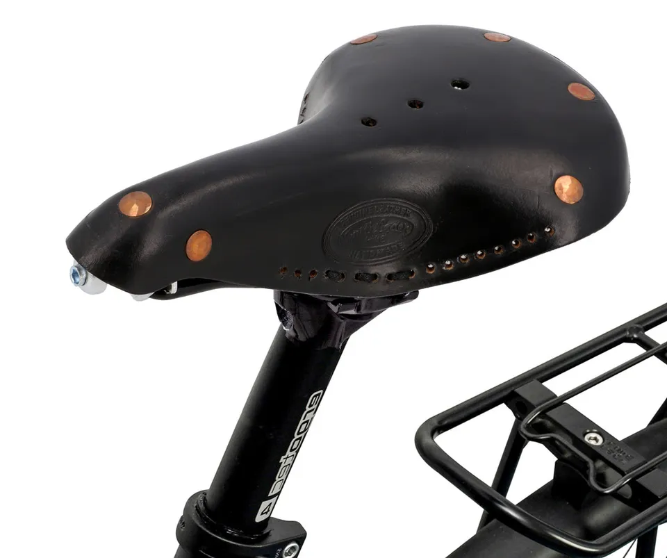 gusti-leder-bernard-h-fahrradsattel-b-ffelleder-mit-nieten image 1