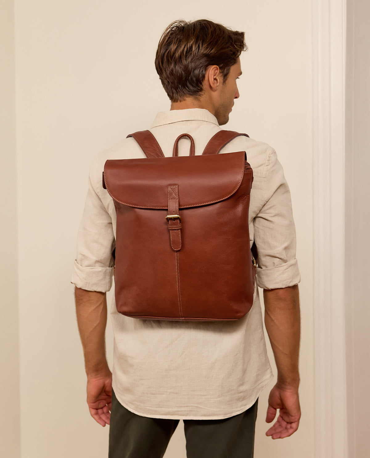 gusti-leder-kieran-city-rucksack-aus-echtleder-f-r-b-ro-und-alltag image 1