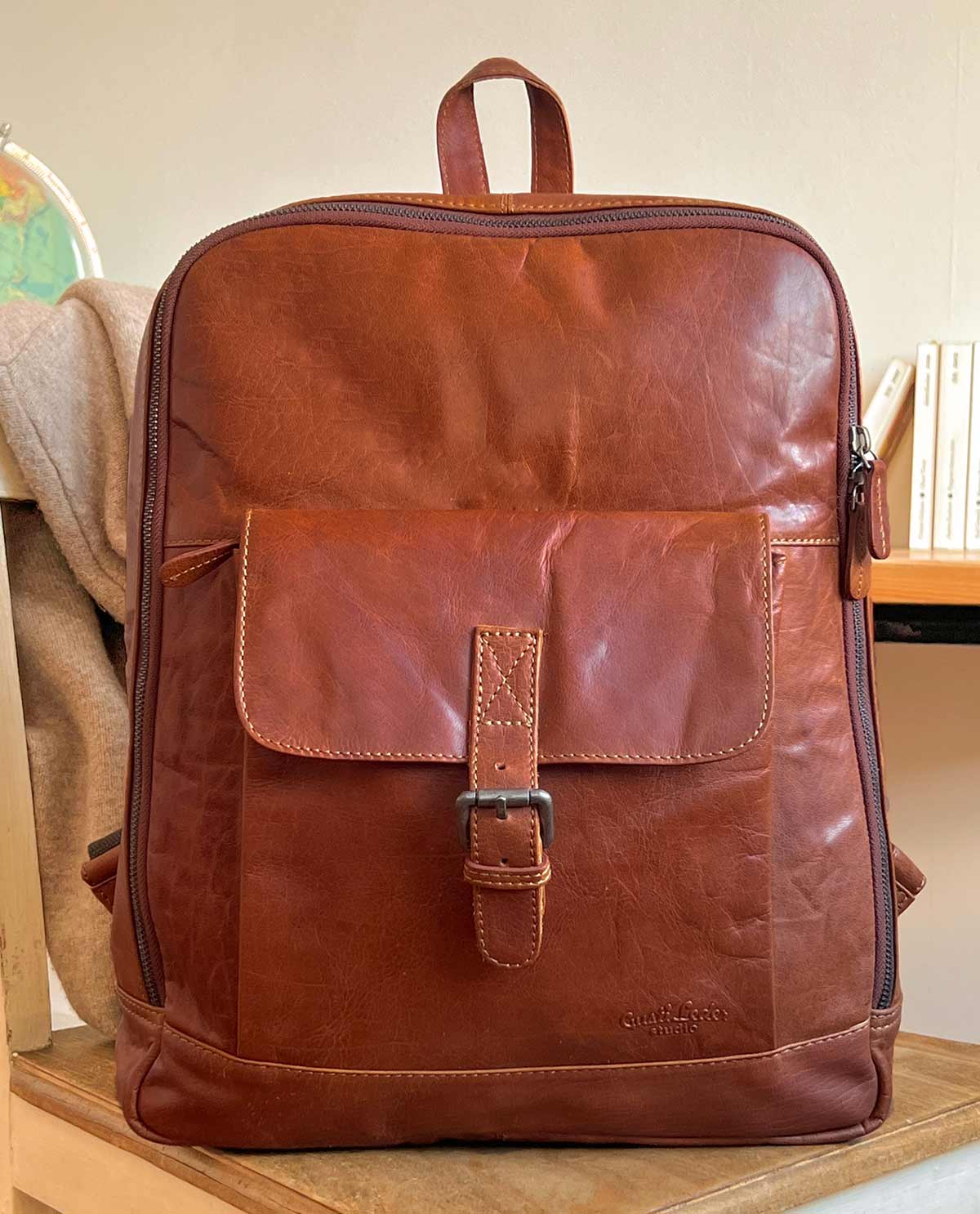 gusti-leder-ove-lederrucksack-outlet-aus-b-ffelleder image 7