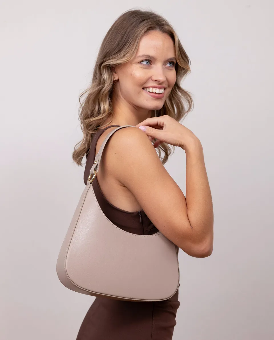 gusti-leder-begonia-handtasche-leder-asymmetrisch-2-riemen image 1